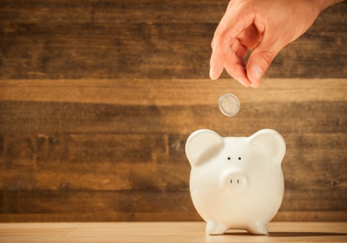 Using Mint's Financial Analysis Tools to Maximize Savings